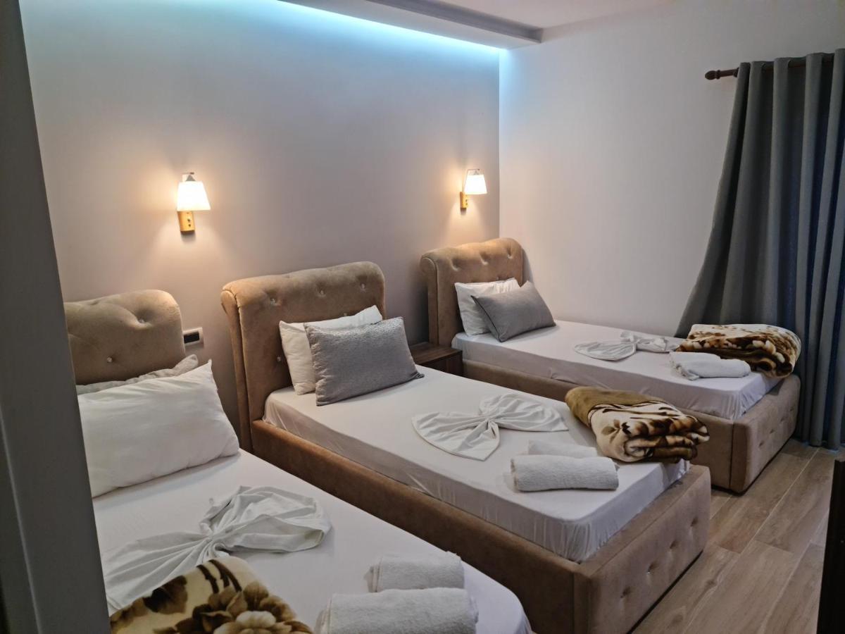 Hotel Alba-Gert Orikum Buitenkant foto